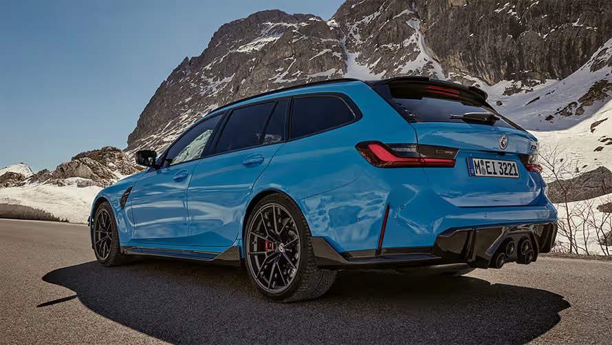 M Performance roof spoiler black high-gloss.